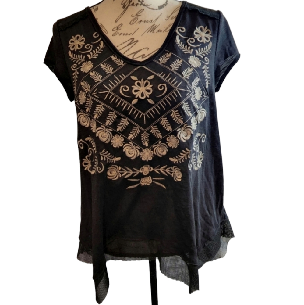 Clover + Scout V-neck Short Sleeve Top